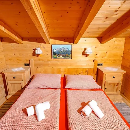 Magdalena Huette Chalet