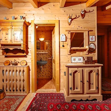 Magdalena Huette Chalet